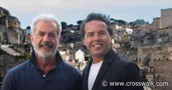 Mel Gibson Teams Up With Pastor Samuel Rodriguez for ‘The Resurrection of the Christ’