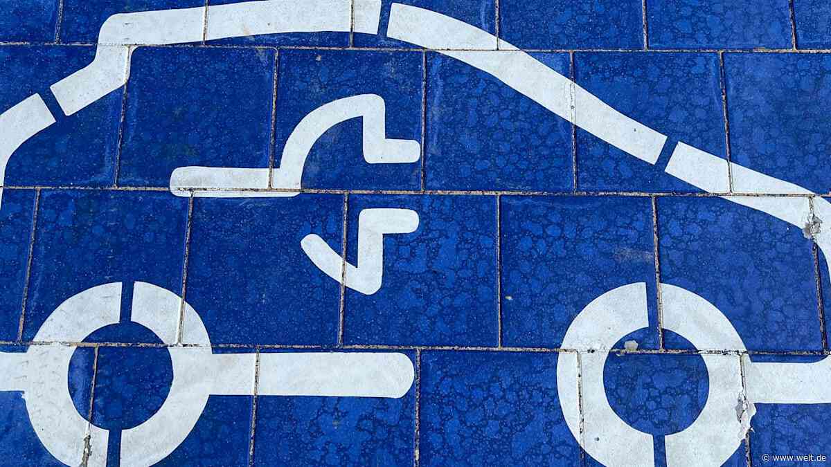 Für die EU fährt das E-Auto emissionsfrei – TU München nennt das „substanzielle Fehlsteuerung“