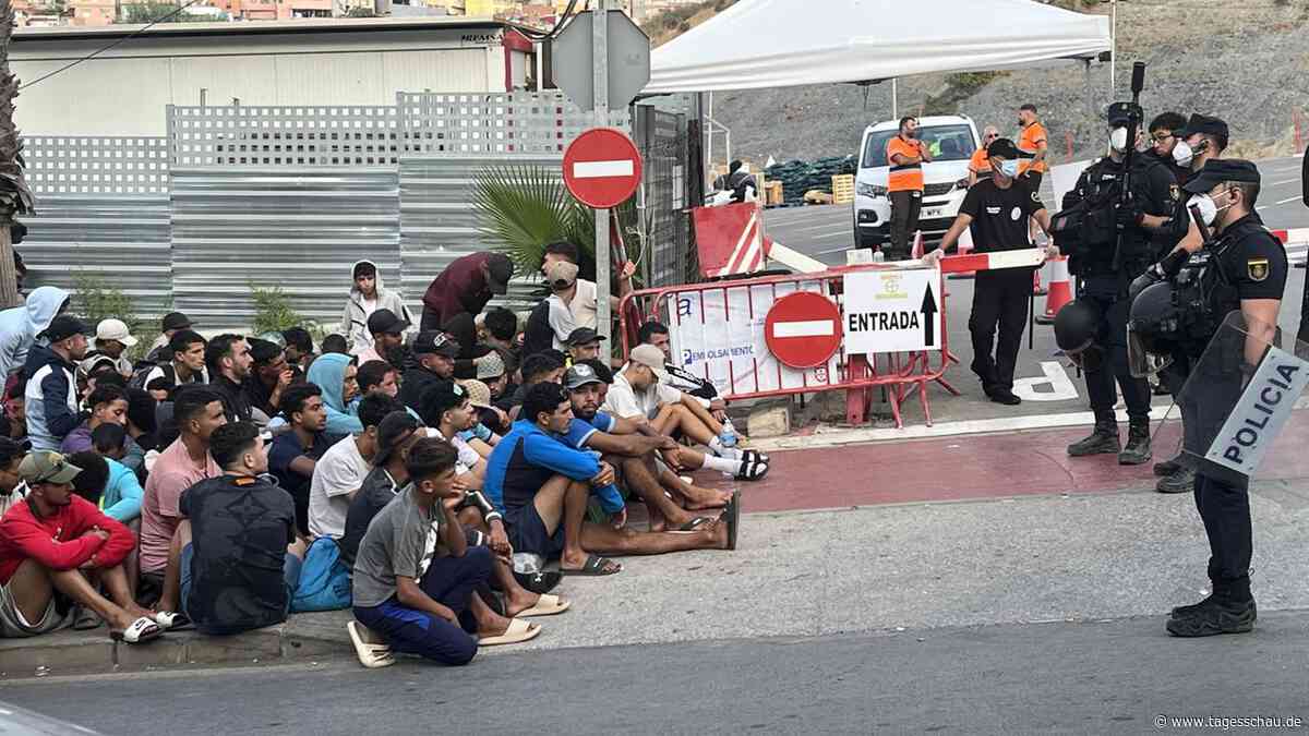 Streit über Ceuta: Italien und Spanien verlängern Grenzkontrollen
