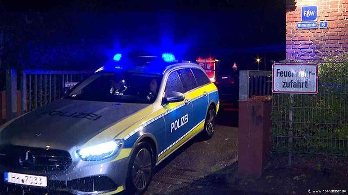 Nach Angriff in Flüchtlingsunterkunft: Polizei sucht drei Männer und eine Frau