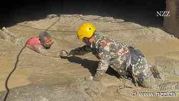 Noch 900 Arbeiter von Wasserkraftwerken in Nepal vermisst – Rettungskräfte suchen in Tunneln nach Überlebenden