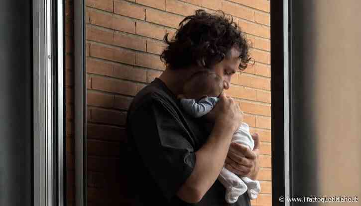 Frank Matano è diventato papà e presenta sui social Marcello: “Ha solo quattro giorni, ma si comporta già come se ne avesse otto”