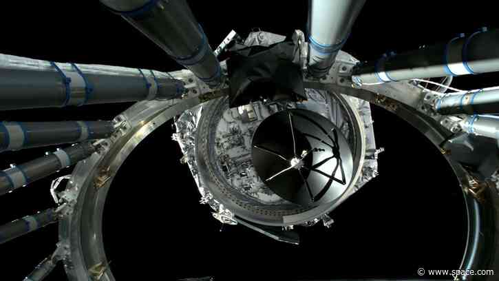 Roman telescope leaves its rocket behind | Space photo of the day for Aug. 31, 2026