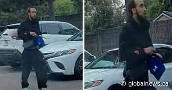 Suspect wanted for attempted murder after Mississauga double stabbing: police