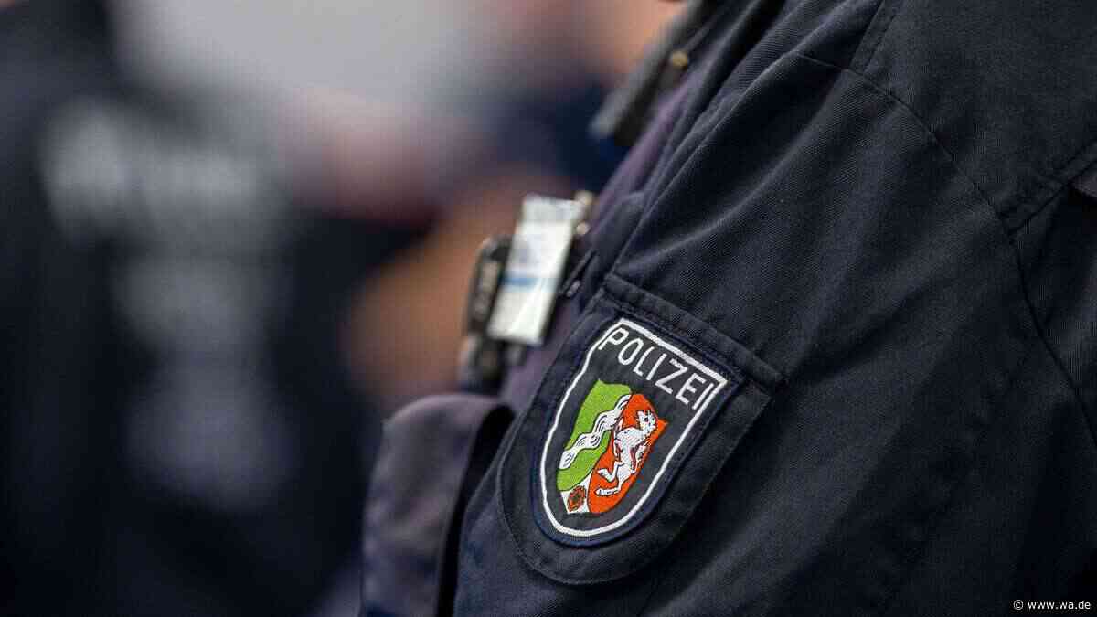Polizei fahndet nach Mann, der mit gestohlenen EC-Karten Geld abhob