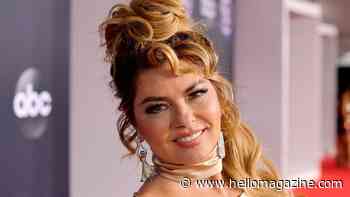 'Gorgeous' Shania Twain celebrates 61st birthday with cowboy-themed cake inside multi-million dollar home in new video