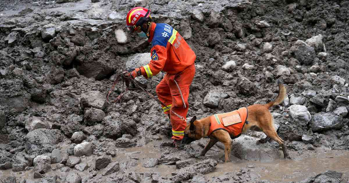 LIVE Overstromingen Nepal | Drie Nederlanders nog steeds vermist, Giro 6868 haalt 1,6 miljoen euro op