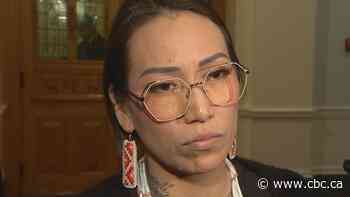 Áʼa꞉líya Warbus becomes 7th MLA to exit B.C. Conservatives citing leadership concerns