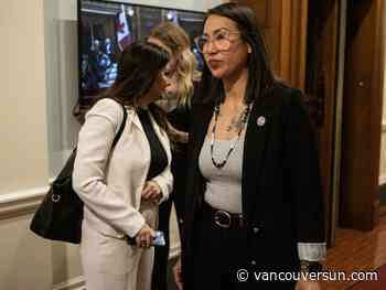 Á’a:líya Warbus becomes latest to quit B.C. Conservatives after caucus meeting cancelled