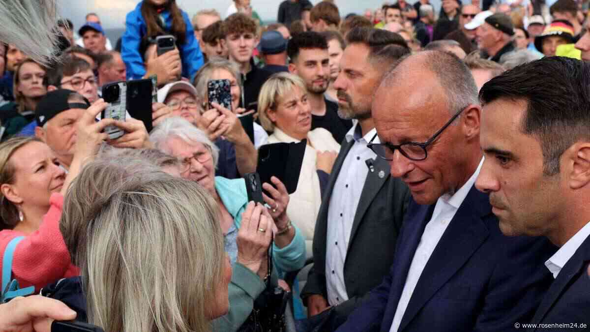 Pfiffe für Merz bei seiner Wahlkampfpremiere im Osten