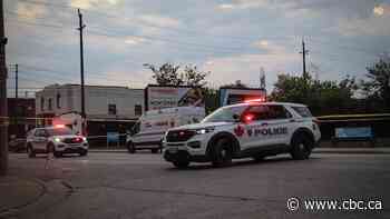 Man, 33, died in 3-vehicle crash after police tried to stop pickup truck, police watchdog says