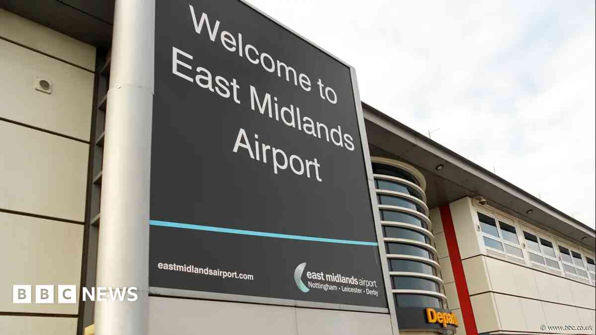 Airport baggage systems hit by power outage