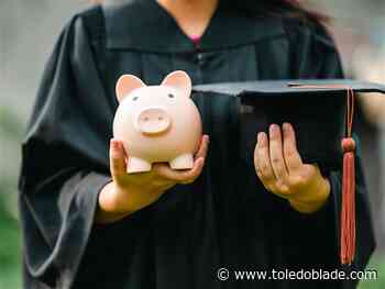 United Way scholarships open to college juniors, seniors