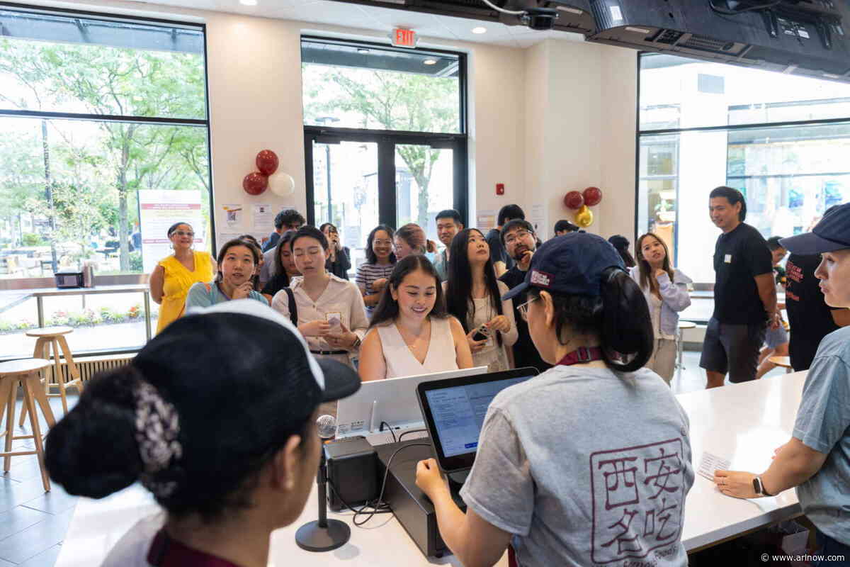 Xi’an Famous Foods opens to big crowds in Clarendon