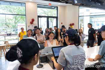 Xi’an Famous Foods opens to big crowds in Clarendon