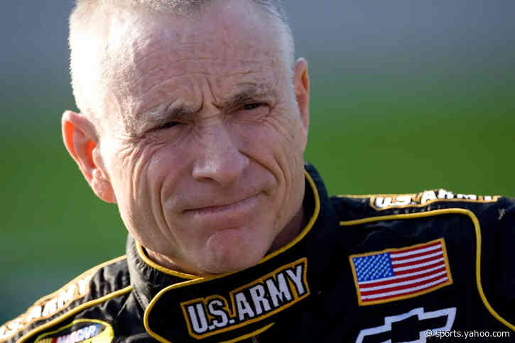 “I Don’t Like 16 Either”- Mark Martin Exposes Financial Compromise Defending NASCAR’s ‘Overcrowded’ Chase Cutline