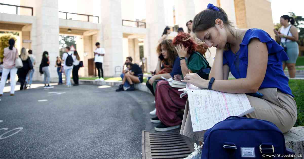 Medicina, riparte il semestre filtro: oltre 62mila studenti iscritti. Ma quasi due su 3 resteranno fuori dalle università statali