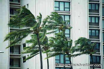 Lowell expected to become hurricane, pass south of Hawaii