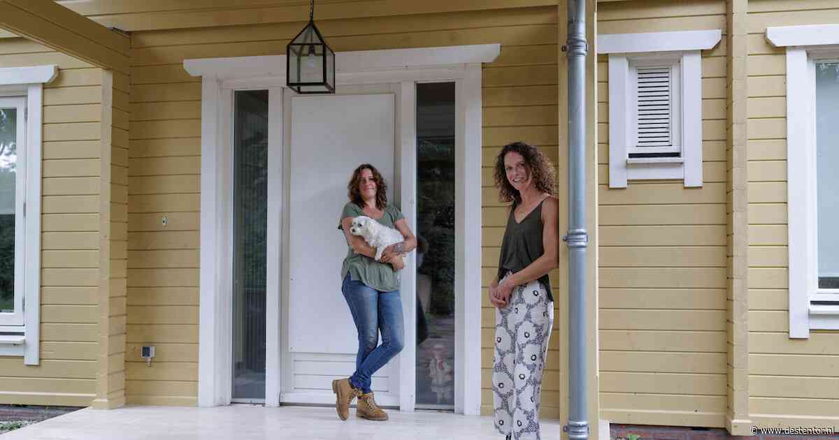 Zes slaapkamers en meubels nog in plastic: Lies (39) en Marlon (43) kraken villa die nooit bewoond werd