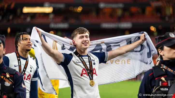 Cologne complete loan deal for Tottenham Hotspur's Mikey Moore