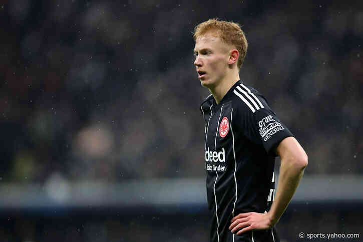 Eintracht Frankfurt’s Hugo Larsson continues to negotiate with Palace and Fulham