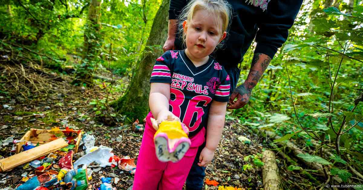 Maud (3) zette kabouters neer in vernield Kabouterbos, nu is het wéér raak: ‘Wie maakt dit nou kapot?’