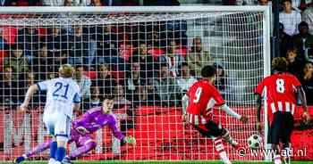 Jones benut strafschop en zet Jong PSV weer naast Jong Ajax