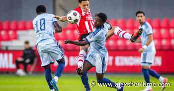 Jong Ajax blijft steken op gelijkspel na ongelukkige strafschop tegen Jong PSV