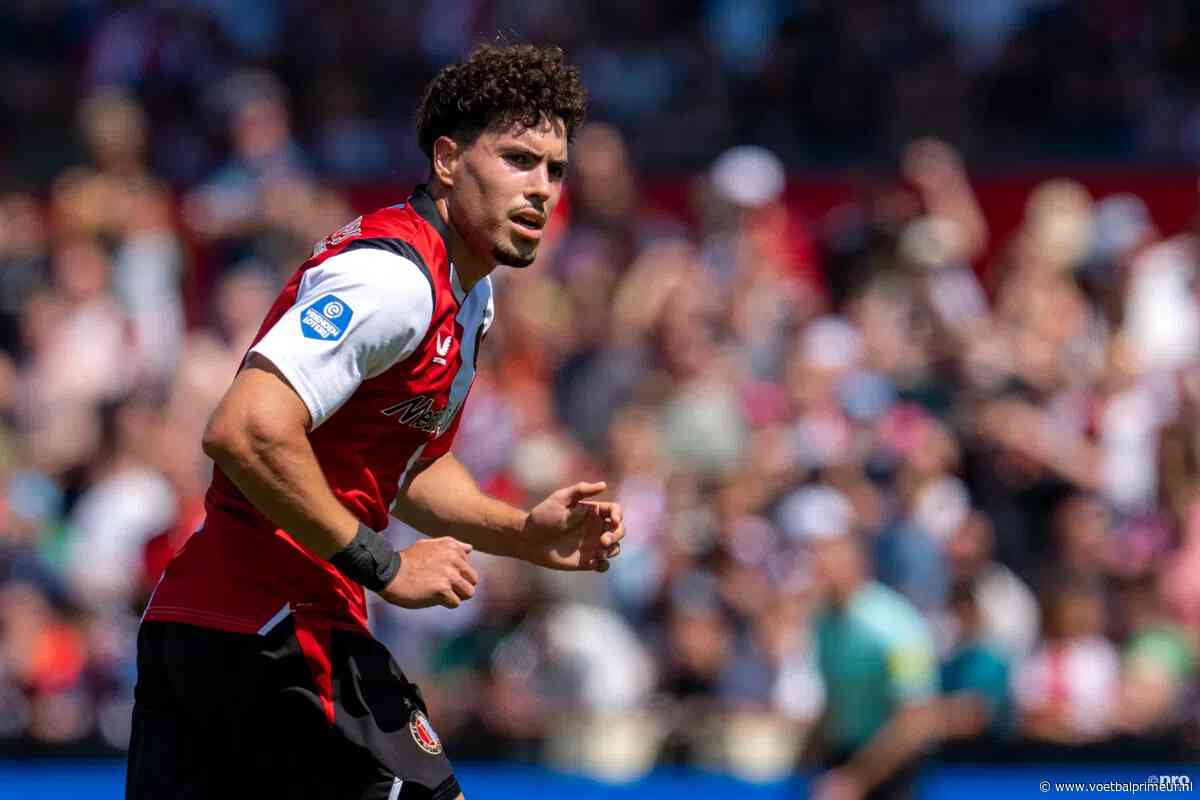 Derksen en Driessen fileren twee Feyenoord-aankopen: 'Hij kan niet eens lopen'