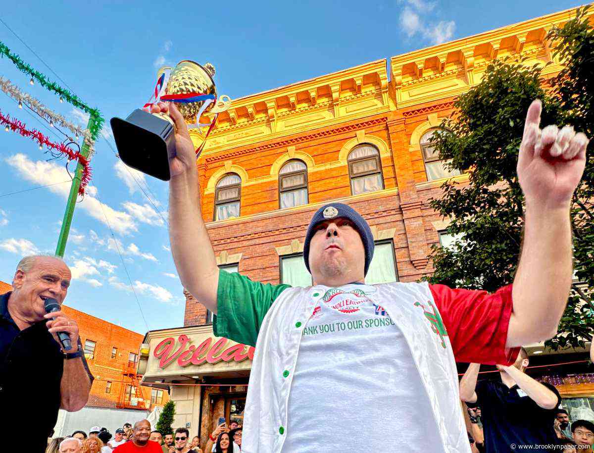 A sweet tradition: Bensonhurst’s Santa Rosalia Feast holds 4th annual cannoli-eating contest
