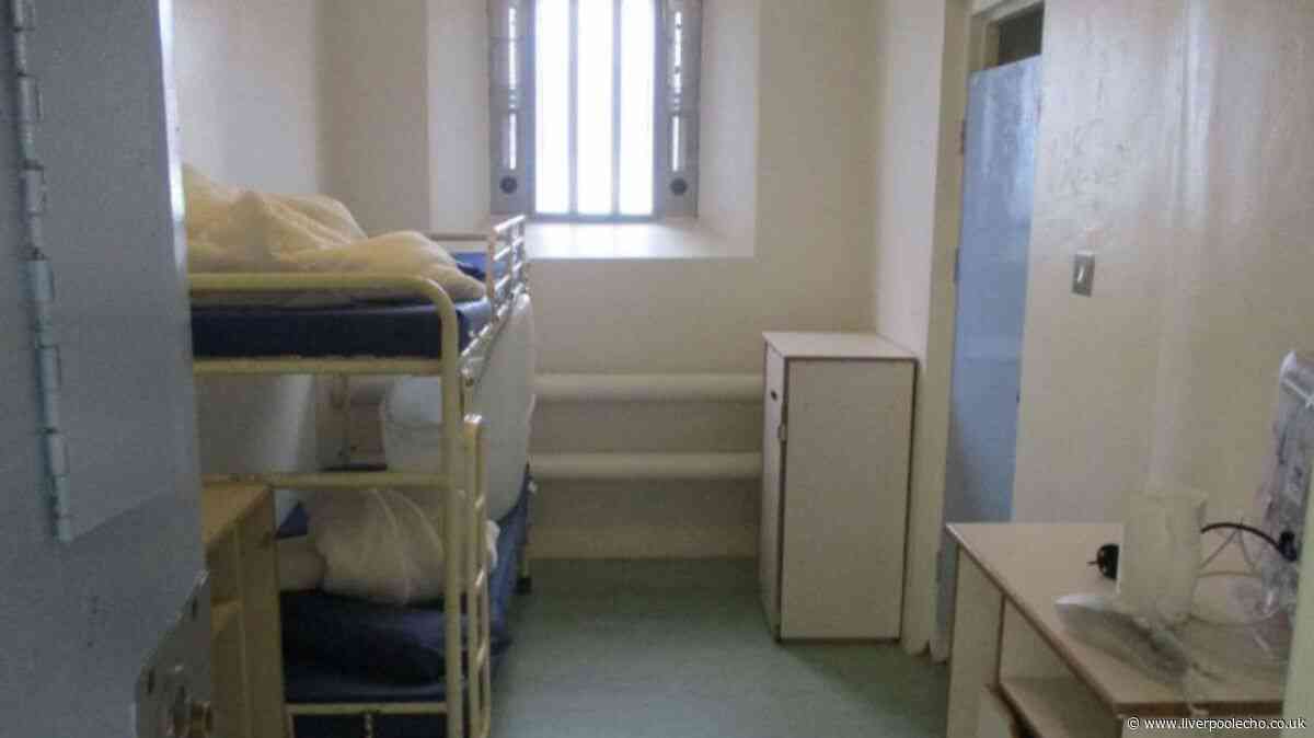Government to speed up building of 100 new prison places