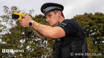 Force trains hundreds of officers to use new Taser