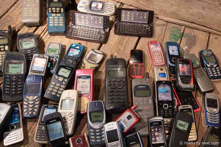 Sell Old Phones: A Simple Guide to Getting More Value From Unused Devices