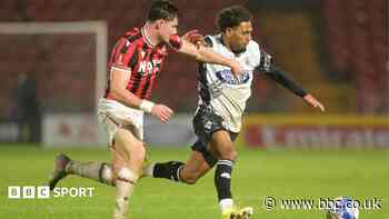 Newton joins Wealdstone on loan from Gateshead