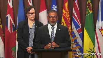 Health-care groups call on Ottawa to stop Alberta’s dual medical practice model