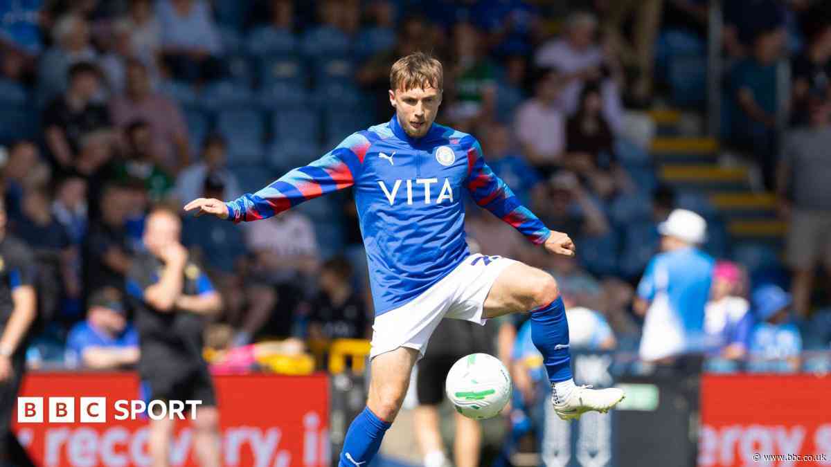 Hoskonen departs Stockport by mutual consent