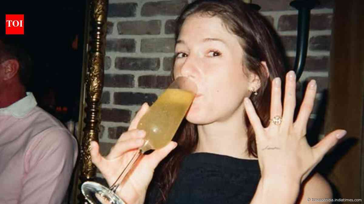 Maggie McGraw gets engaged with her sister Gracie and Audrey’s help