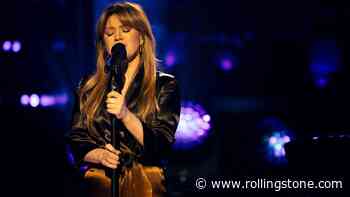 Watch Kelly Clarkson’s Sensational Cover of ‘Golden’ on Final Show