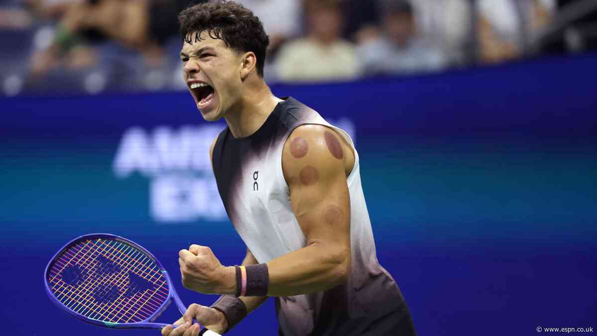 Shelton shakes off nervous start to win in 4 sets