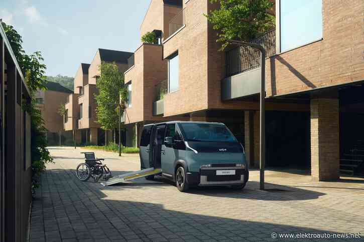 Kia PV5 WAV: Elektro-Kleinbus mit Rollstuhlrampe