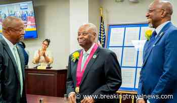 Former USVI Governor Kenneth Mapp receives Medal of Honor