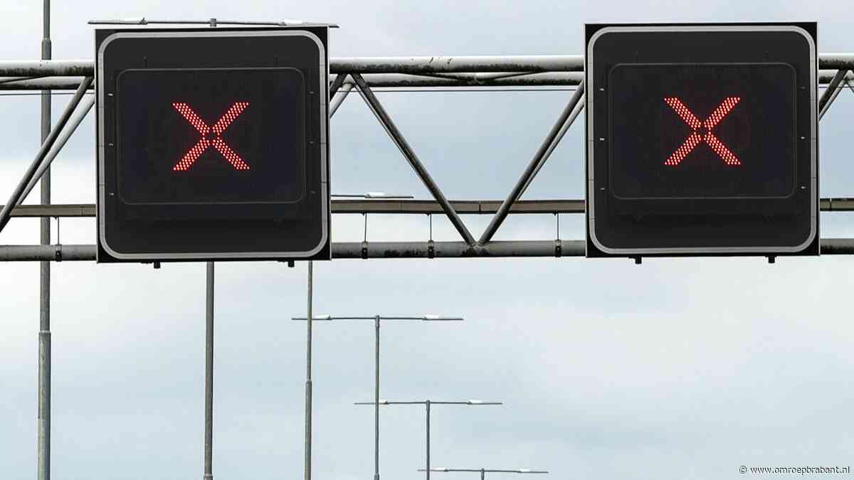 A50 dicht bij Uden door politieactie