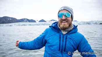 Drei Weltrekorde im Eis: Miesbacher Fotograf begleitet Extrem-Schwimmer auf Spitzbergen