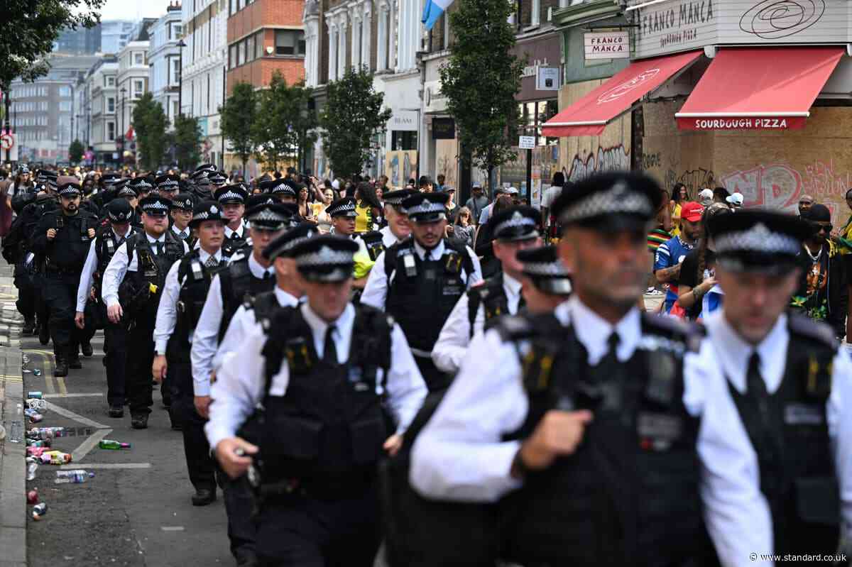 Man dies after entering canal in Notting Hill Carnival police chase as Met makes more than 500 arrests