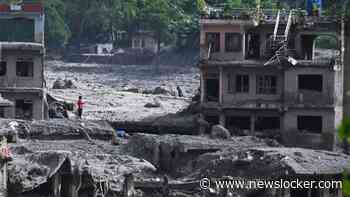 Dodental overstromingen Nepal en Tibet boven de 1000