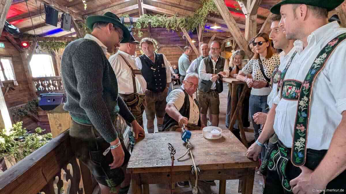 Erdinger Weißbräu feiert 30 Jahre Fanclub – 57.102 Mitglieder