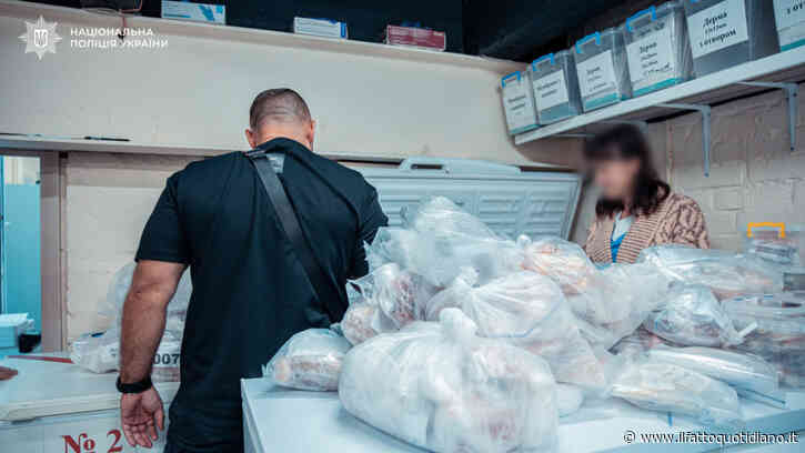 “Ai famigliari dici che sono per i militari e quelli accettano l’espianto”: medici indagati per traffico d’organi in Ucraina