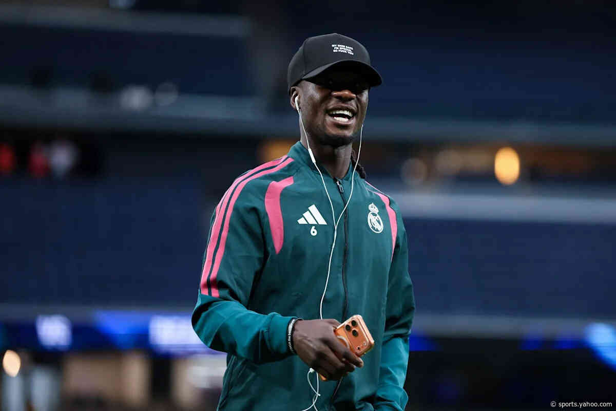 Real Madrid open to selling French midfielder for €70 million on deadline day