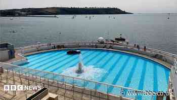 Outdoor pools see rise in visitors this summer