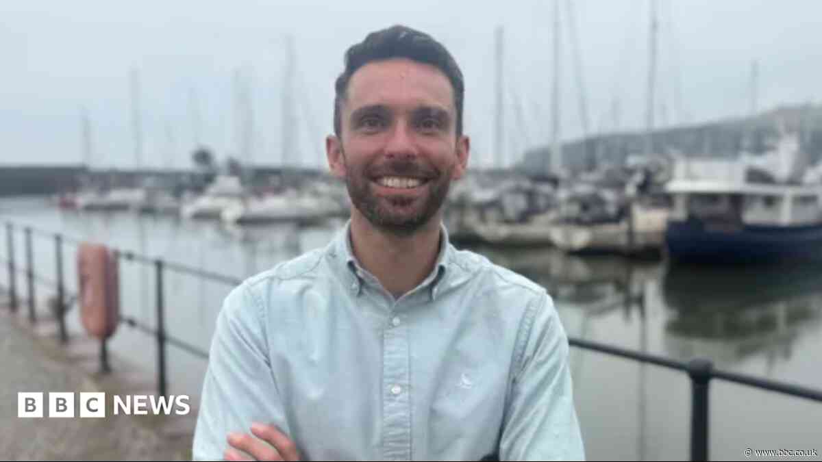 Views sought over reintroduction of ferry service